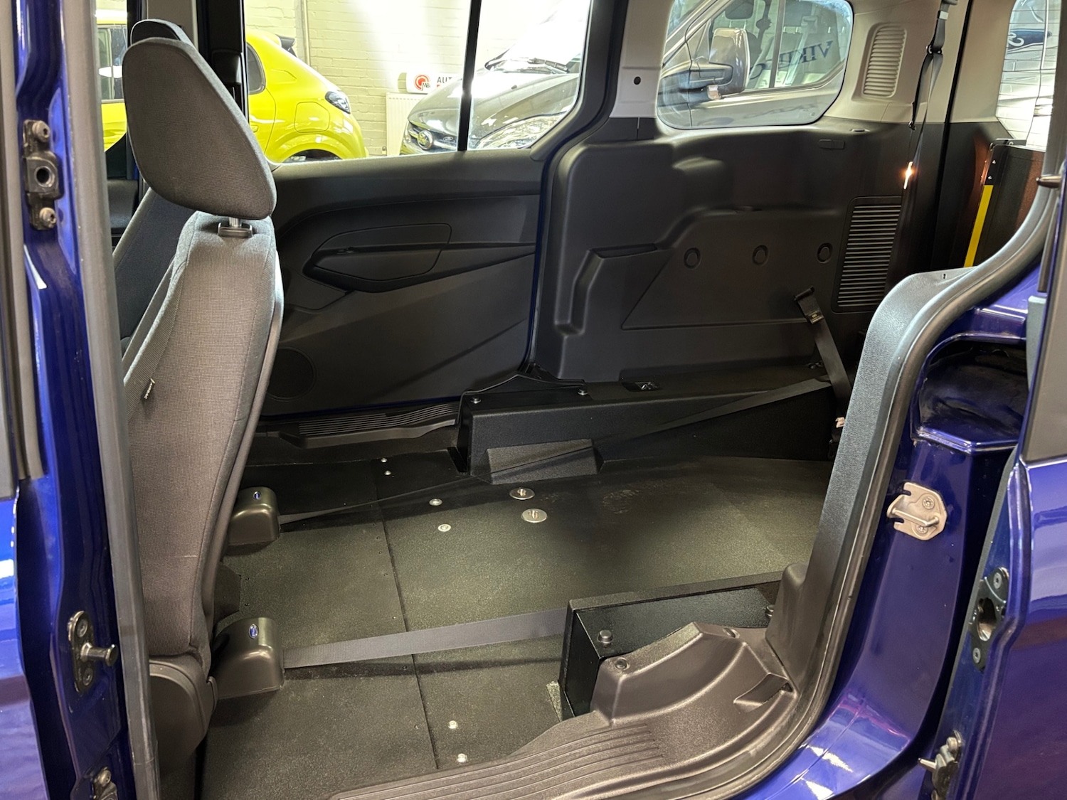 Used Ford Grand Tourneo Connect 2018 for sale - 76116691: Photo 14