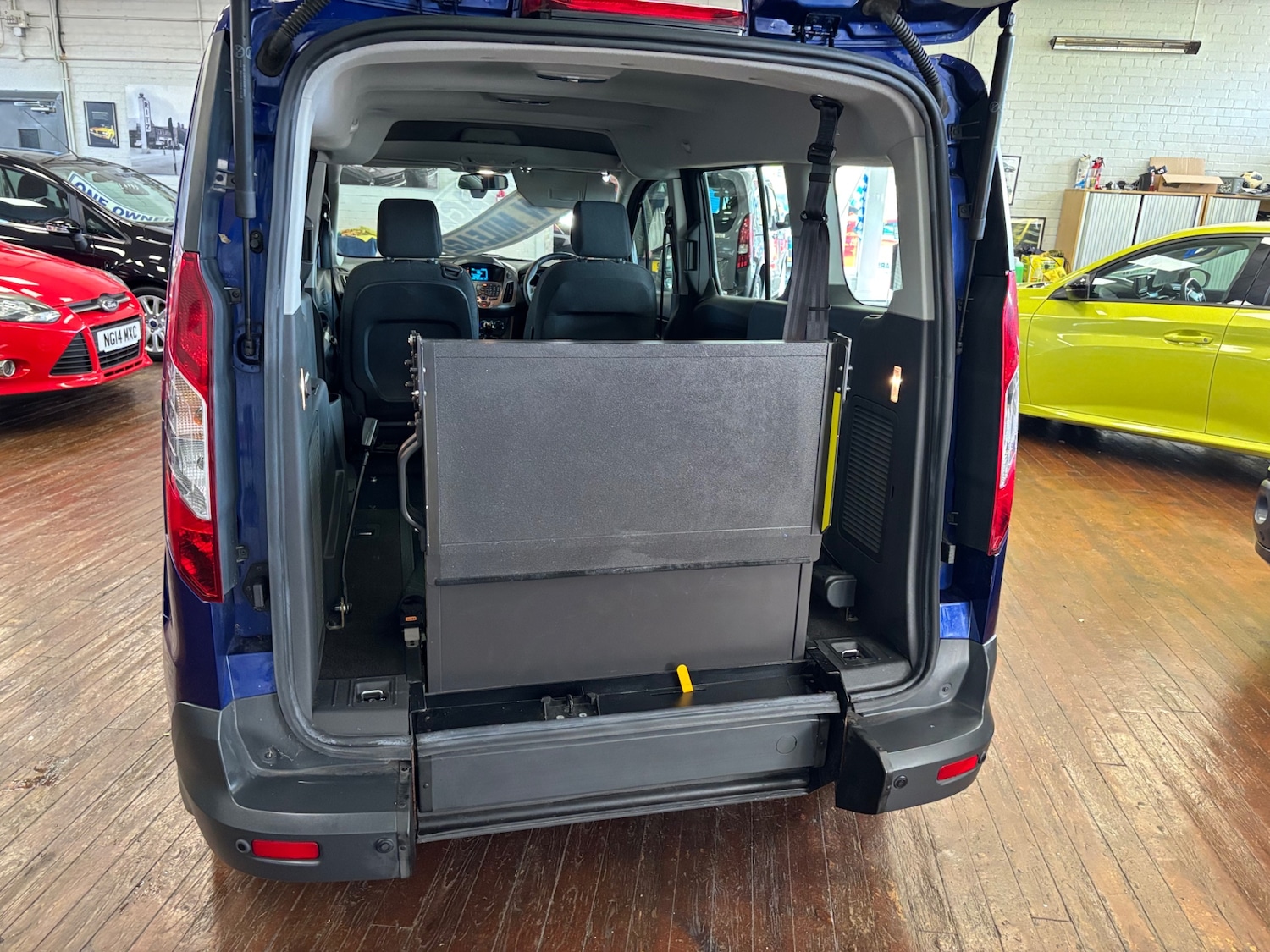 Used Ford Grand Tourneo Connect 2018 for sale - 76116691: Photo 16