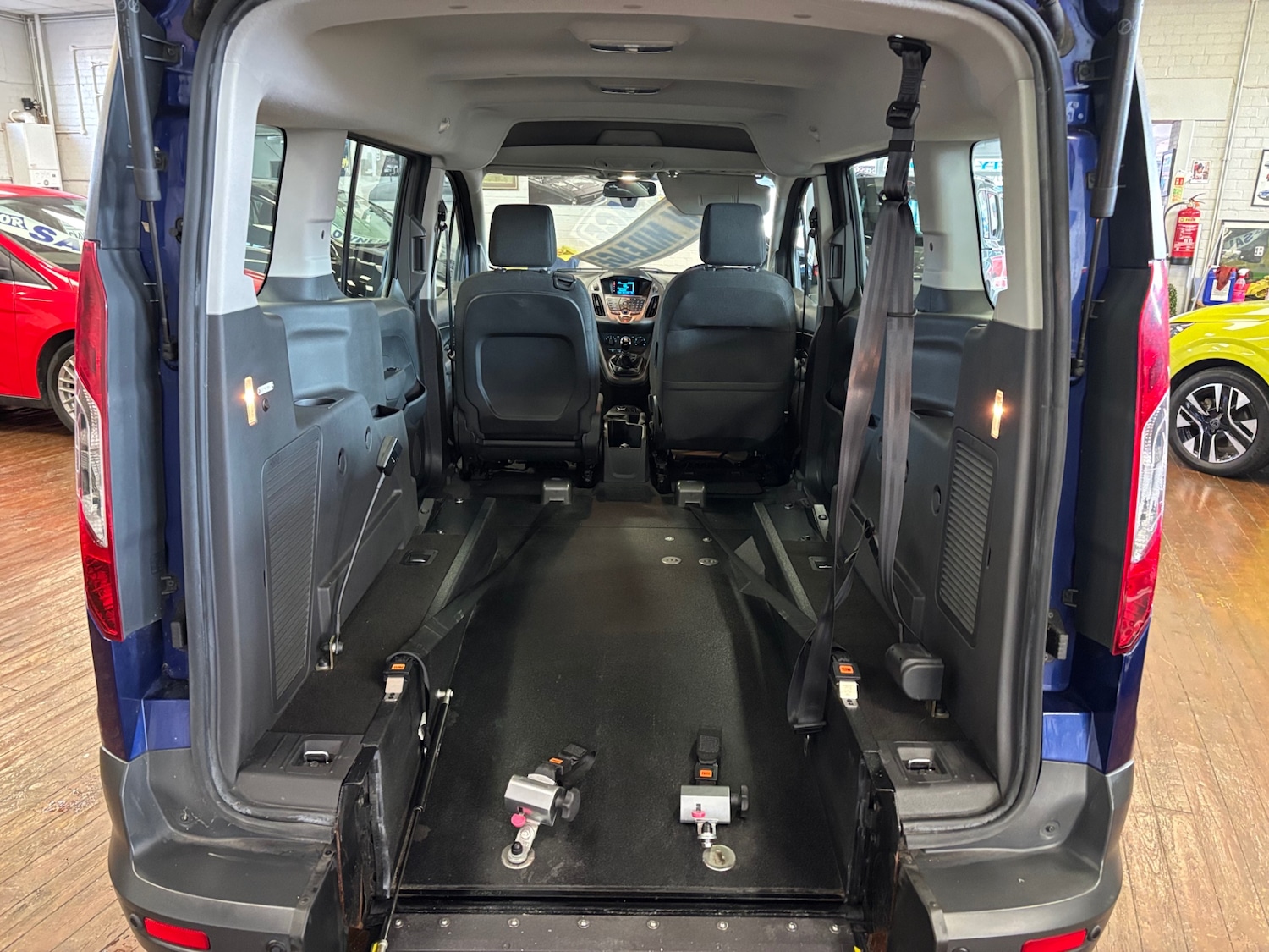 Used Ford Grand Tourneo Connect 2018 for sale - 76116691: Photo 18