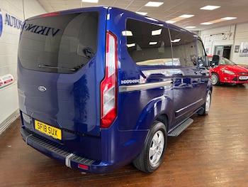 Used Ford Tourneo Custom 2018 for sale - 76287186: Photo