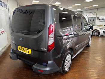Used Ford Grand Tourneo Connect 2019 for sale - 78769295: Photo