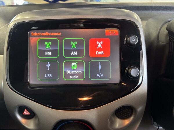Used Peugeot 108 2015 for sale - 75526486: Photo 16