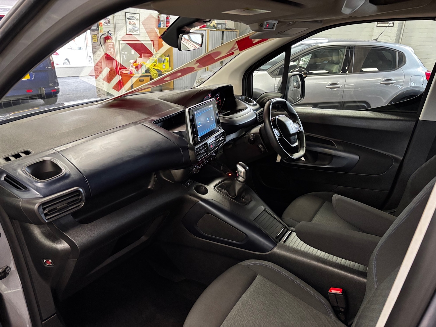 Used Peugeot Rifter 2020 for sale - 78210050: Photo 17