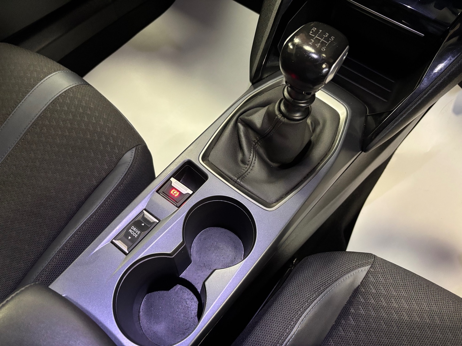 Used Peugeot 2008 2021 for sale - 76564908: Photo 18