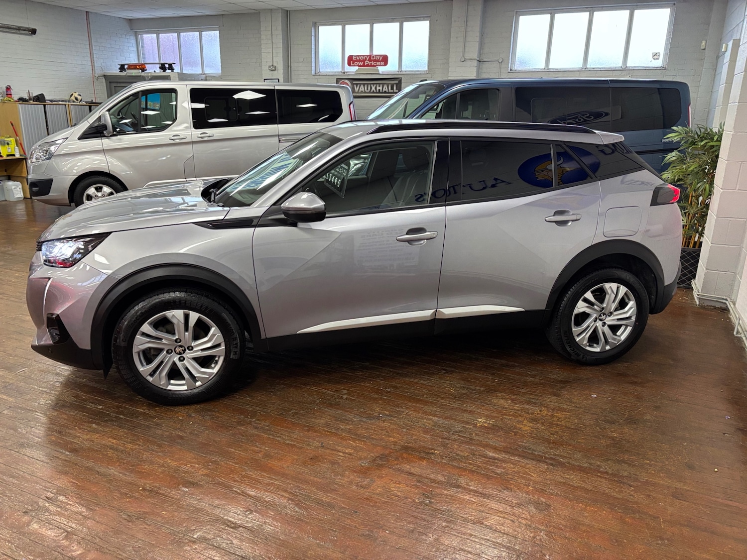 Used Peugeot 2008 2021 for sale - 76564908: Photo 6