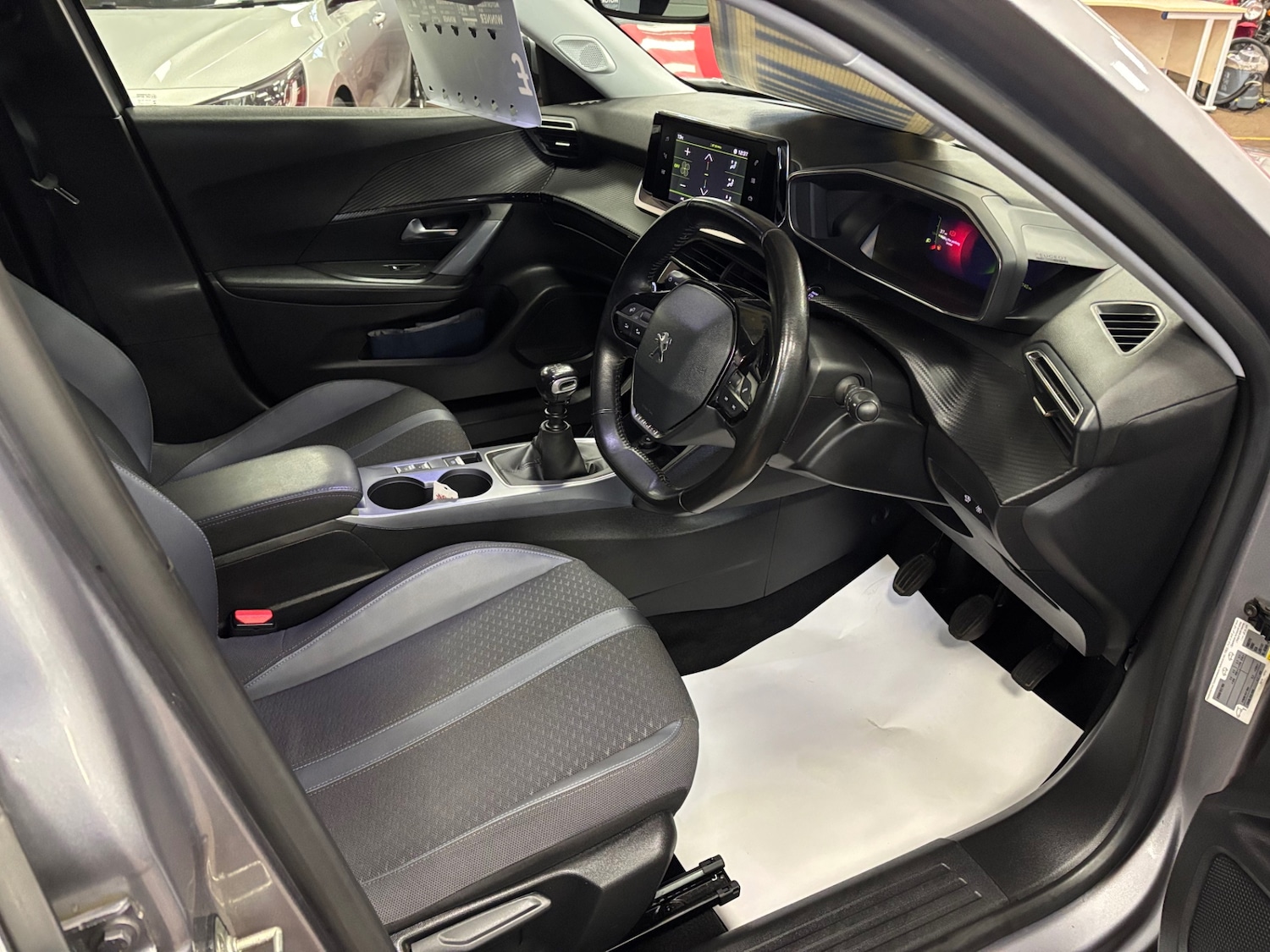 Used Peugeot 2008 2021 for sale - 76564908: Photo 9