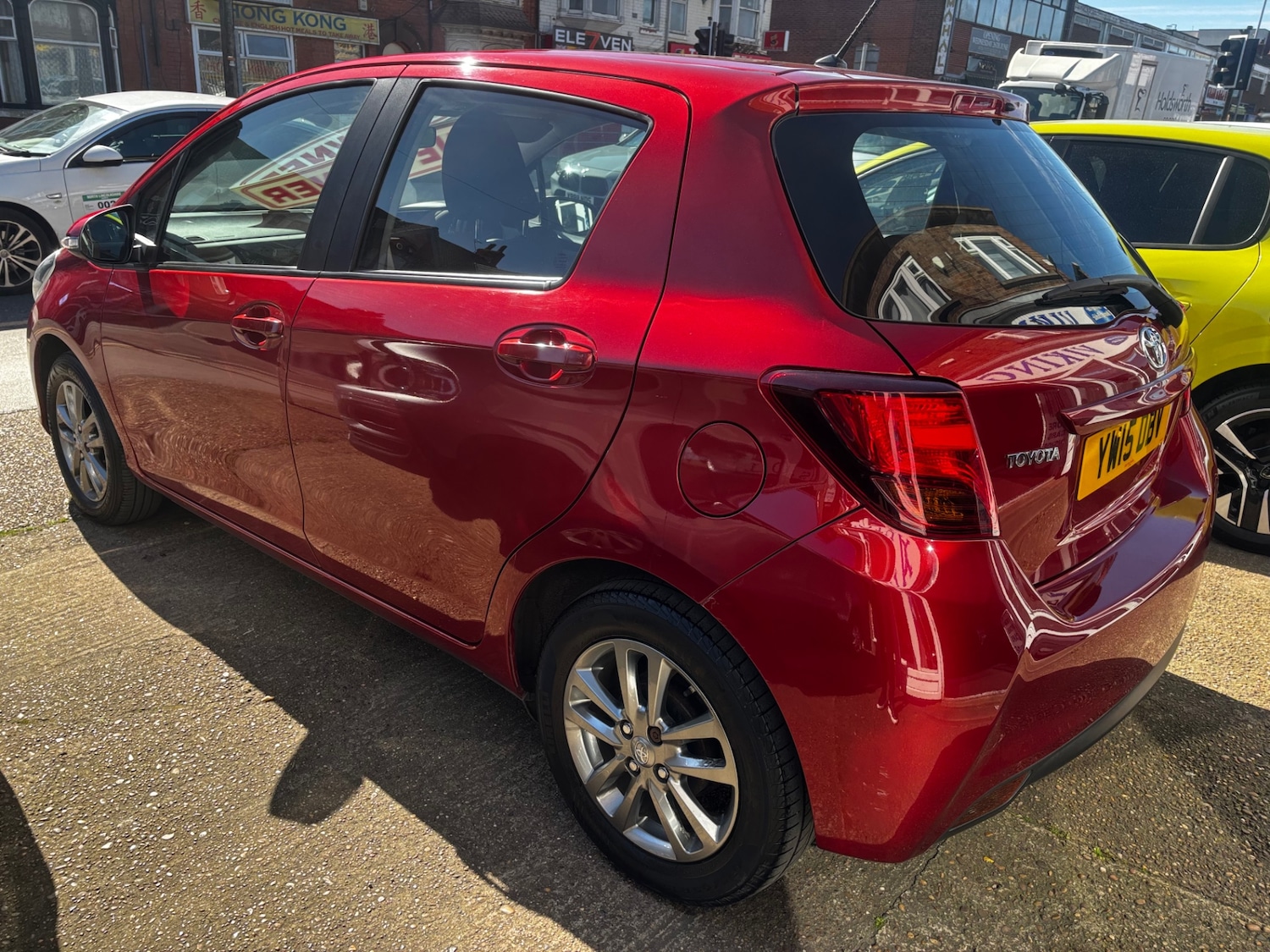 Used Toyota Yaris 2015 for sale - 78026343: Photo 4