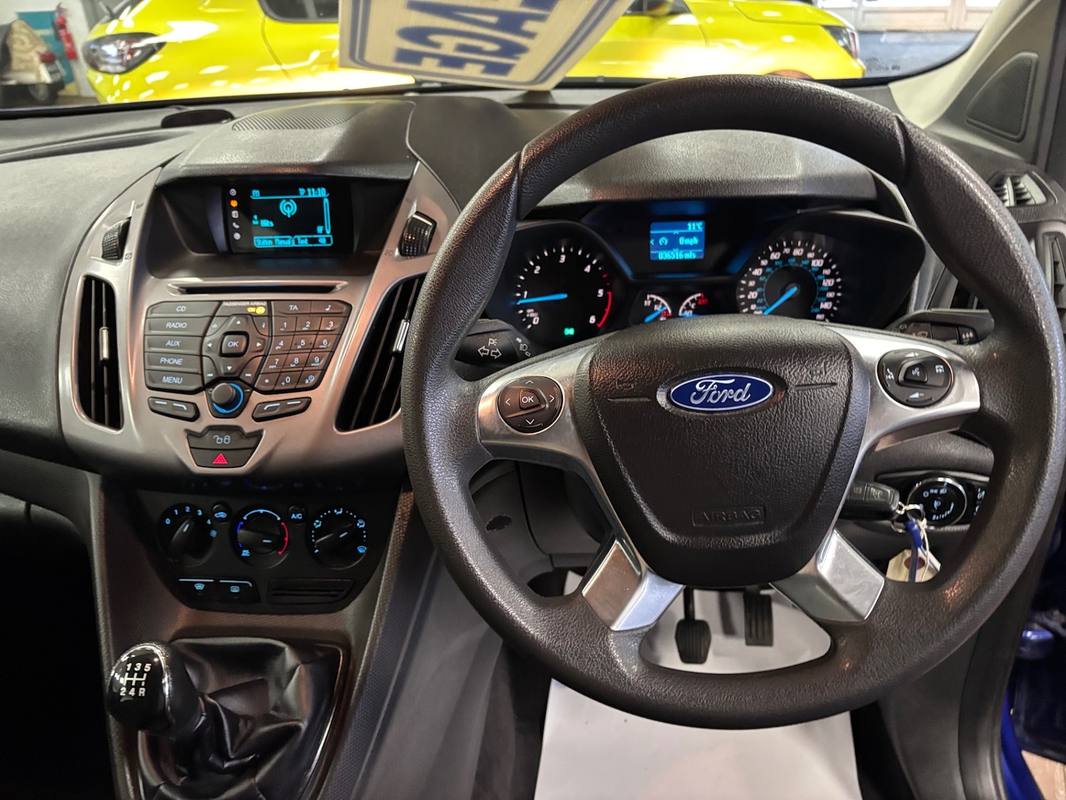 Used Ford Tourneo Connect 2015 for sale - 77397601: Photo 11