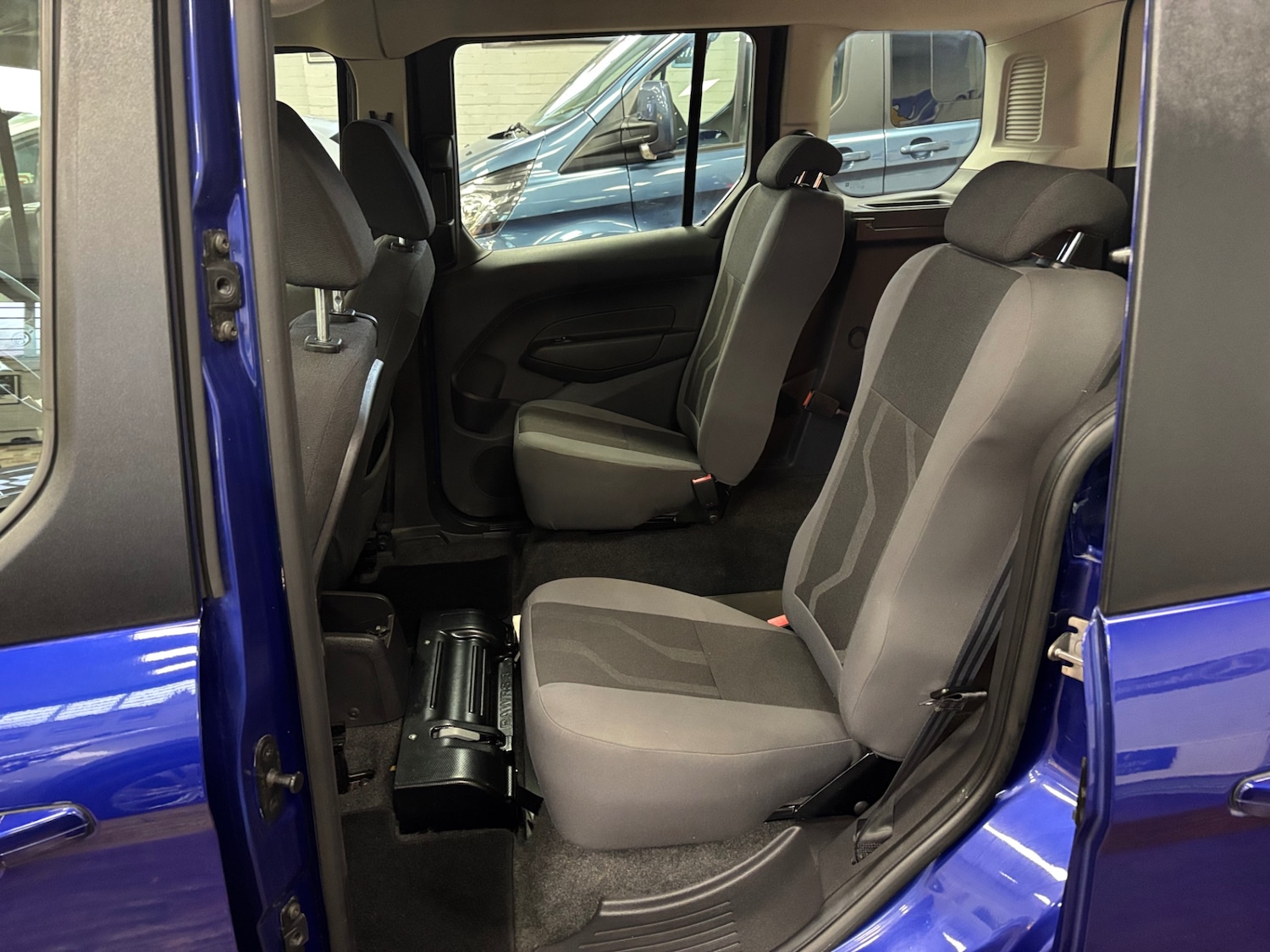 Used Ford Tourneo Connect 2015 for sale - 77397601: Photo 15