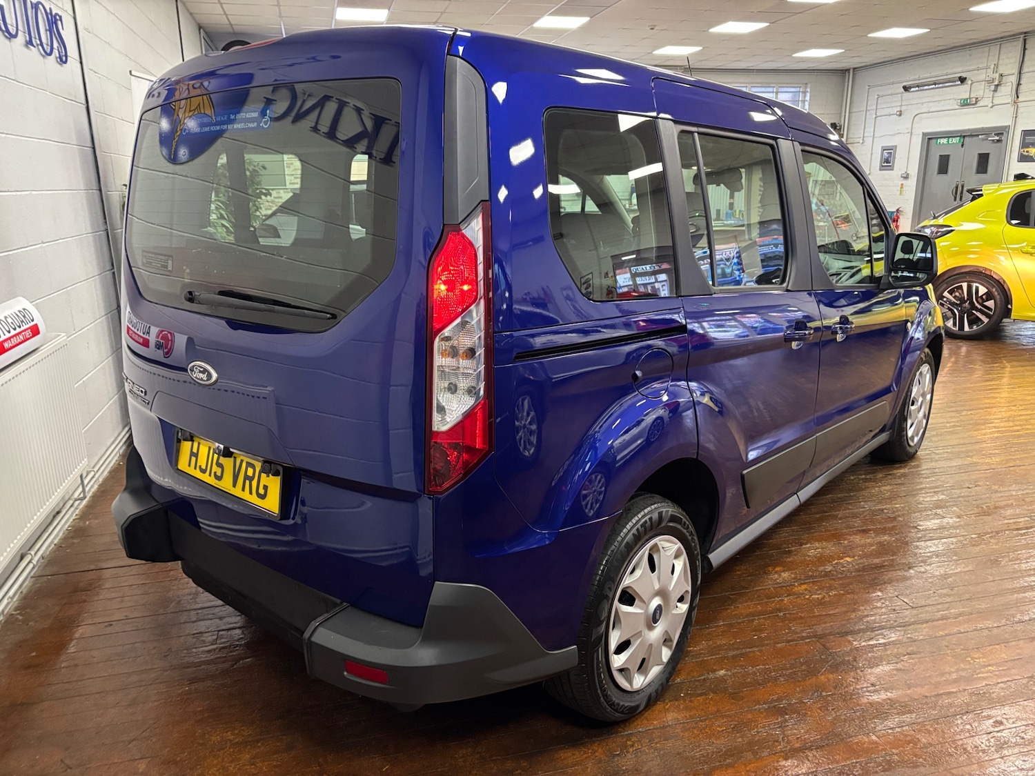 Used Ford Tourneo Connect 2015 for sale - 77397601: Photo 3