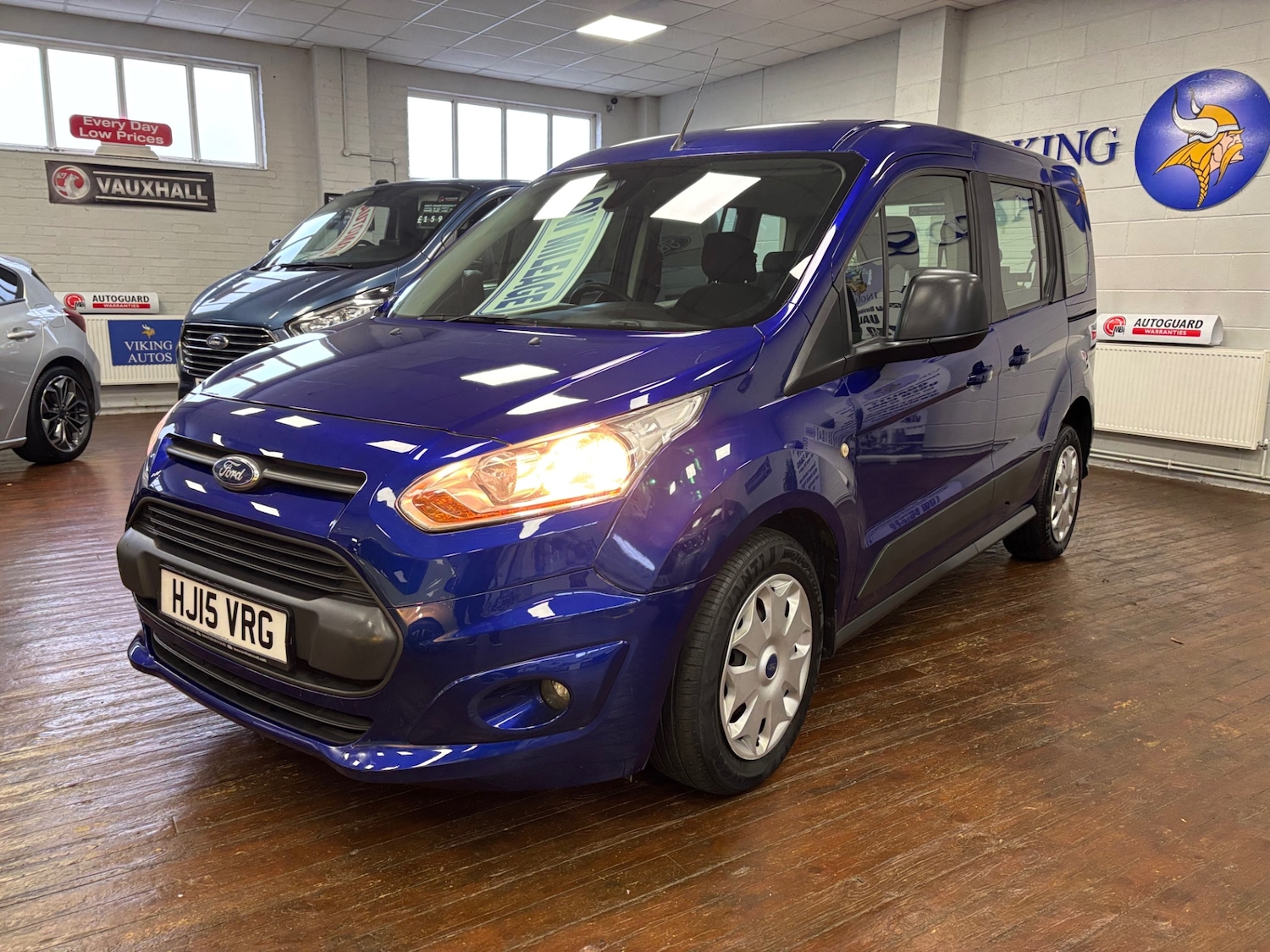 Used Ford Tourneo Connect 2015 for sale - 77397601: Photo 4