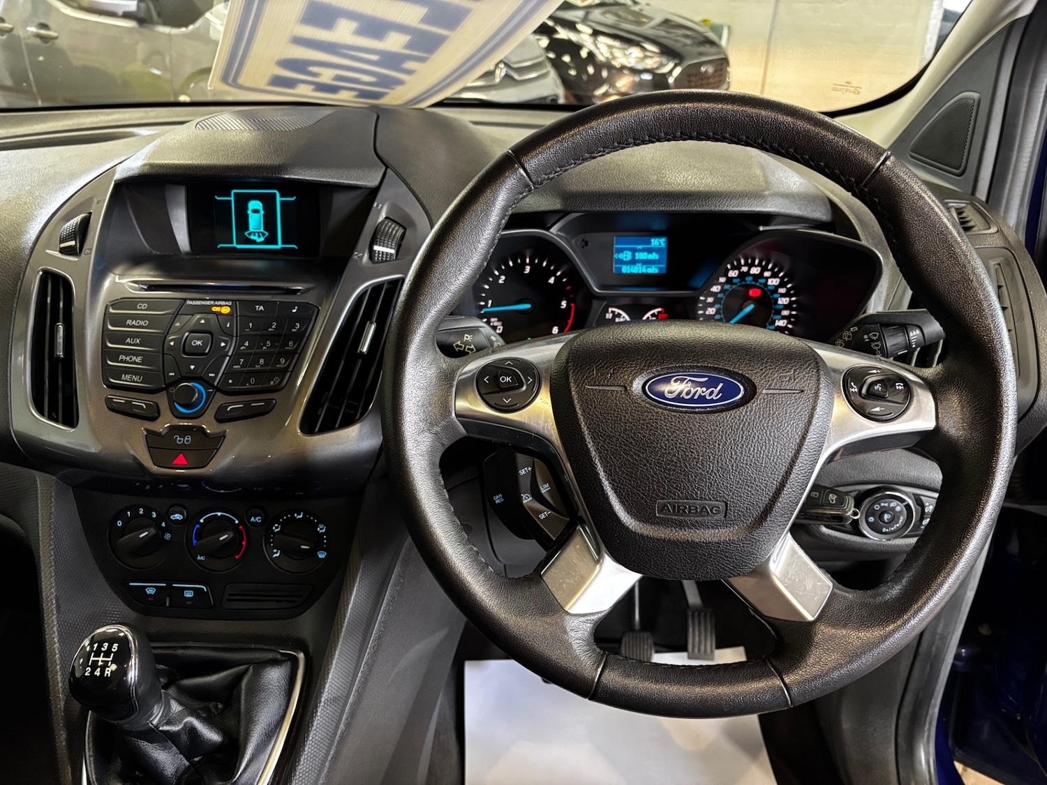 Used Ford Tourneo Connect 2018 for sale - 78198836: Photo 11