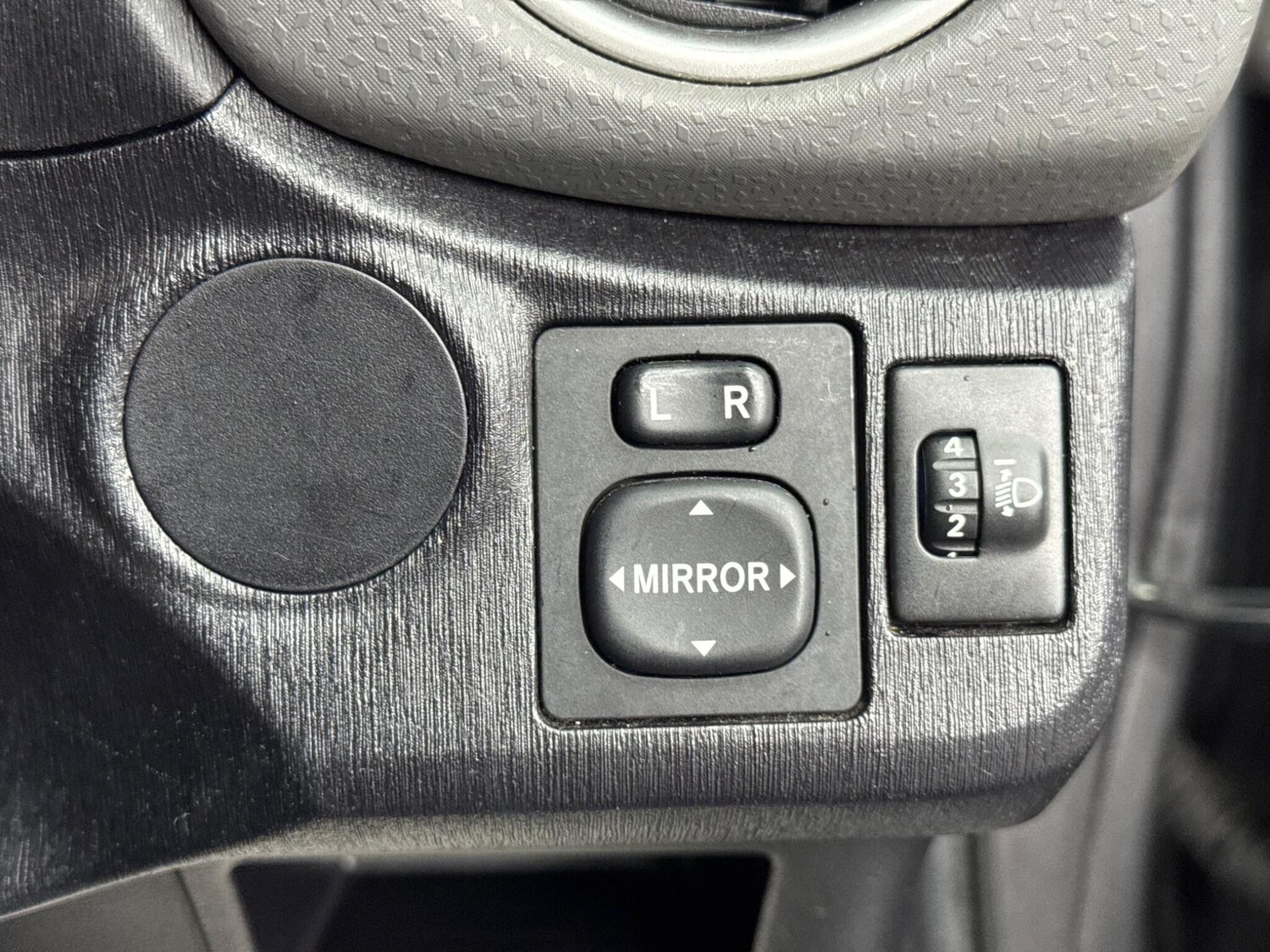 Used Toyota Yaris 2013 for sale - 77884907: Photo 19