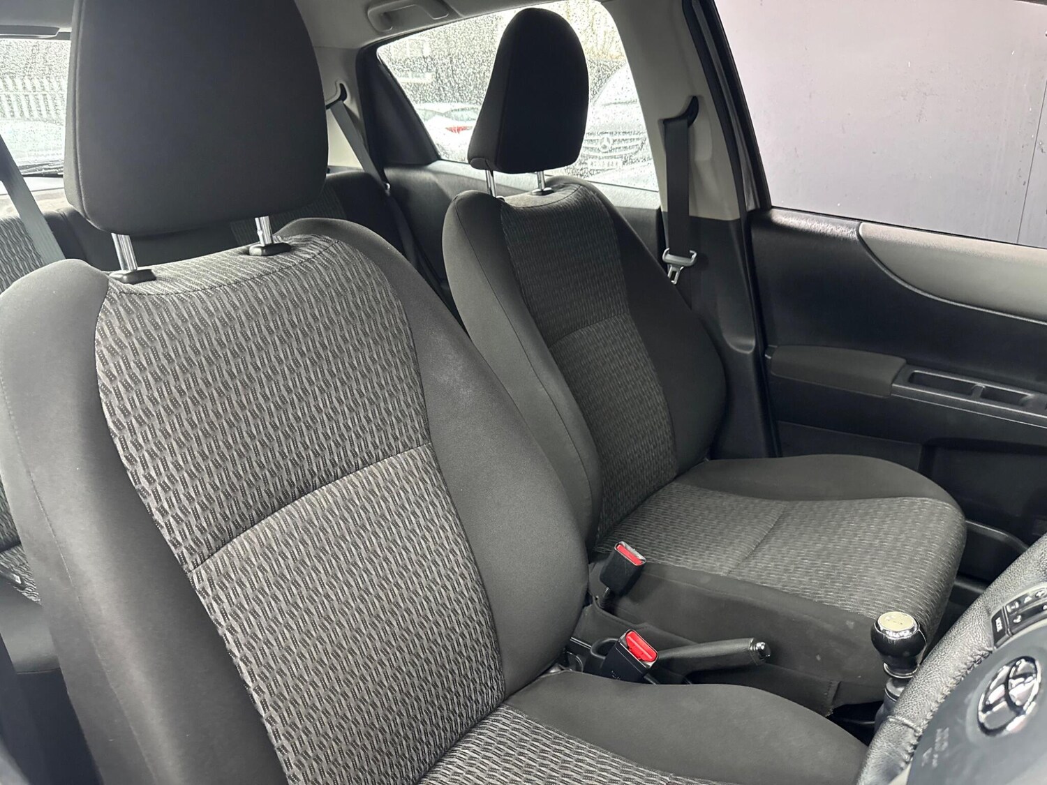 Used Toyota Yaris 2013 for sale - 77884907: Photo 20