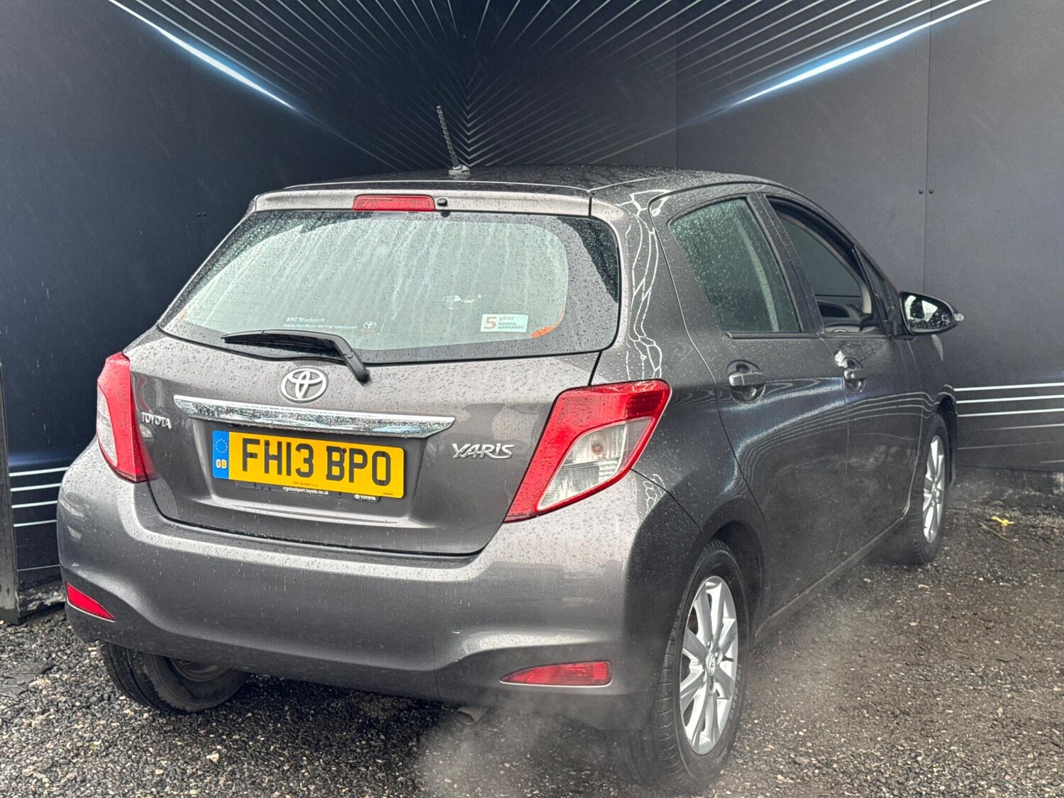 Used Toyota Yaris 2013 for sale - 77884907: Photo 7