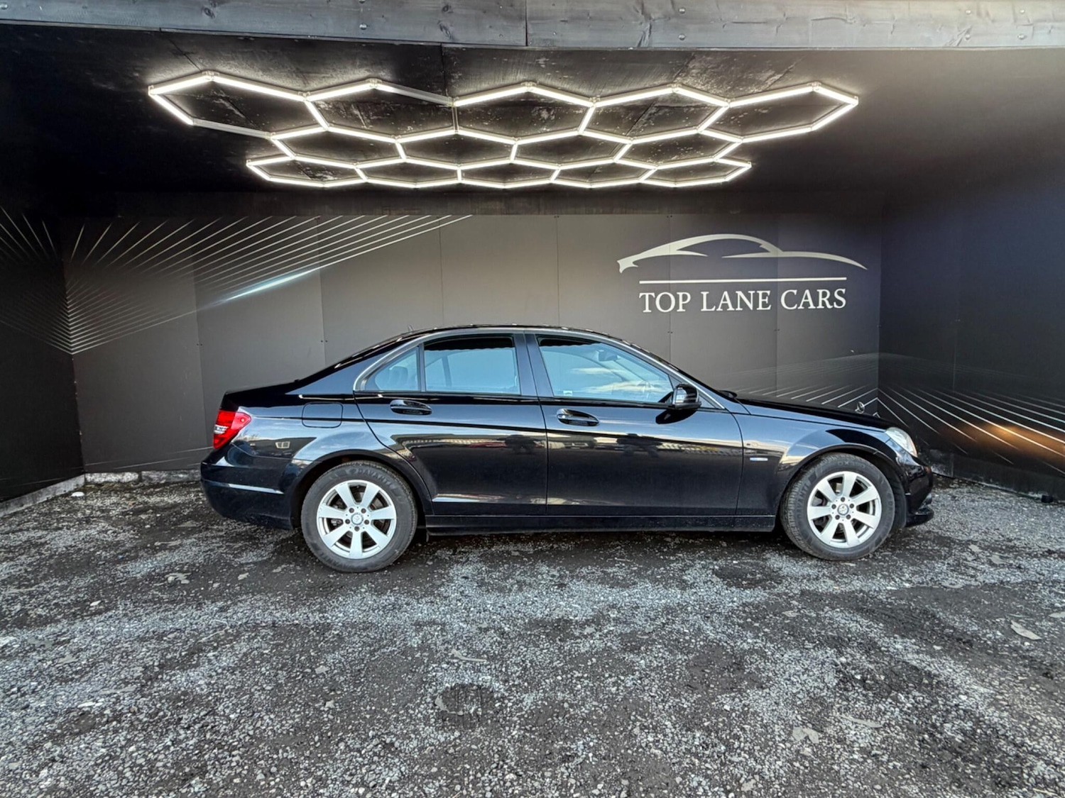 Used Mercedes-Benz C Class 2011 for sale - 77892472: Photo 3