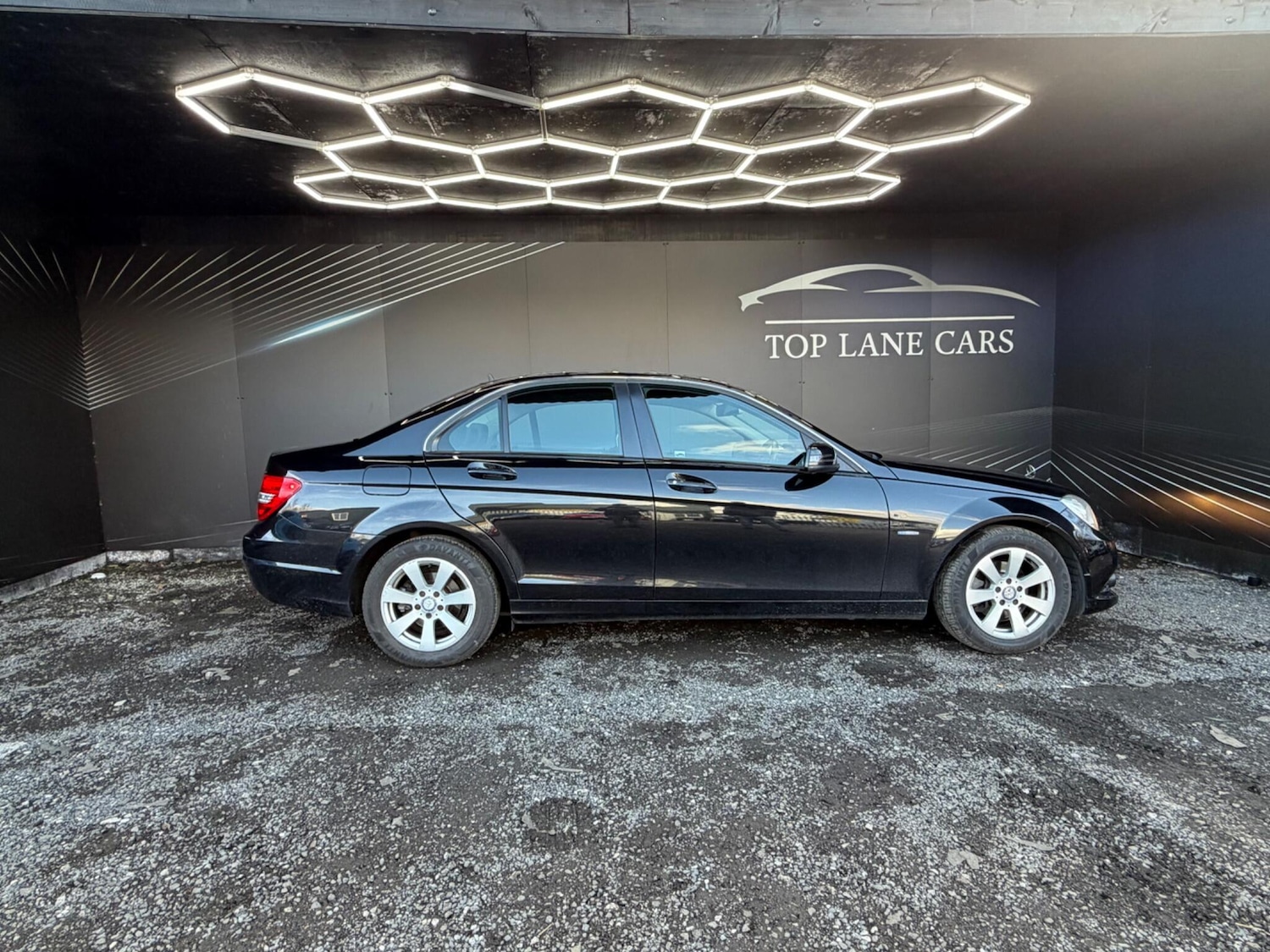 Used Mercedes-Benz C Class 2011 for sale - 77892472: Photo 4