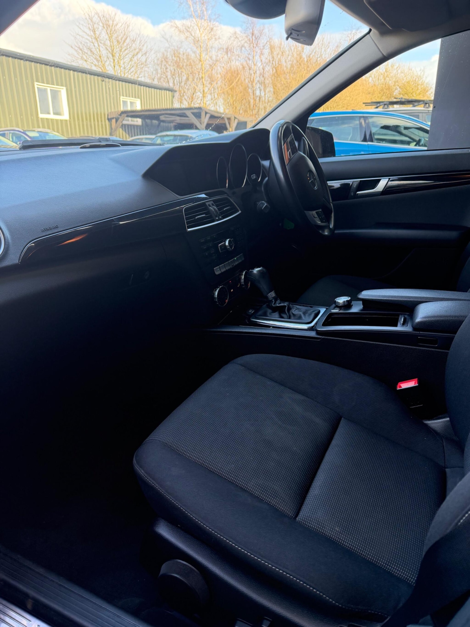 Used Mercedes-Benz C Class 2011 for sale - 77892472: Photo 6