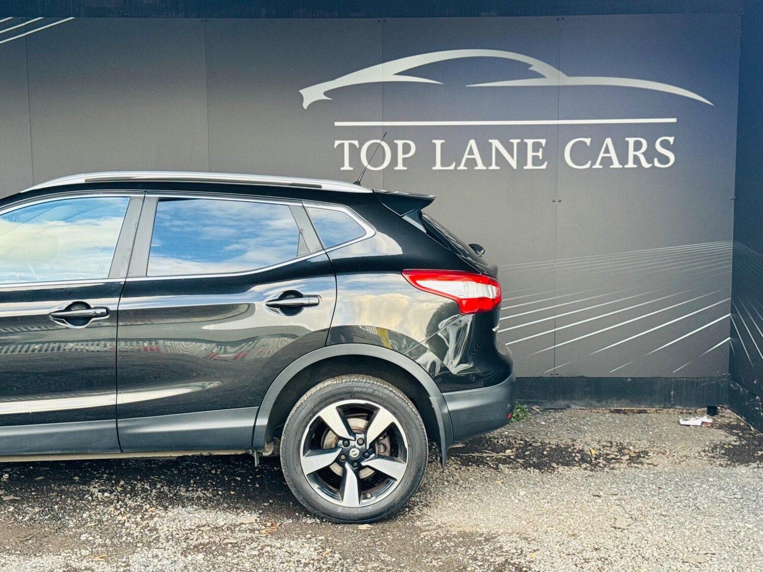 Used Nissan Qashqai 2015 for sale - 76136859: Photo 15