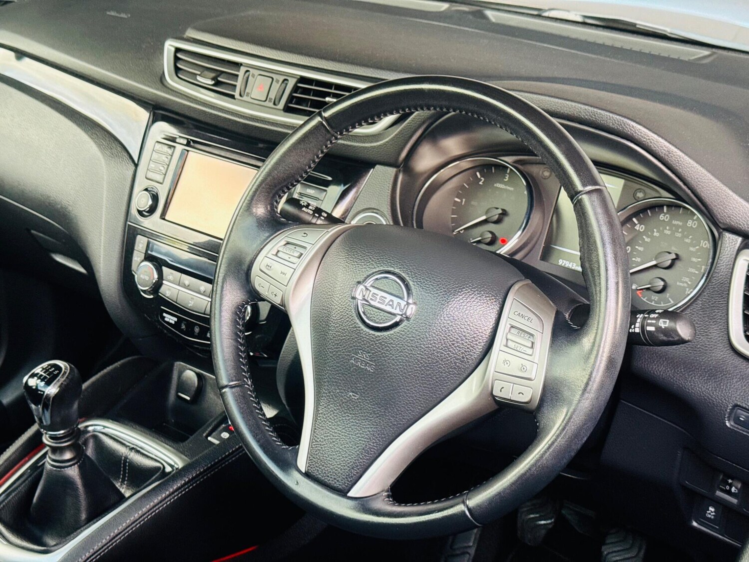 Used Nissan Qashqai 2015 for sale - 76136859: Photo 18