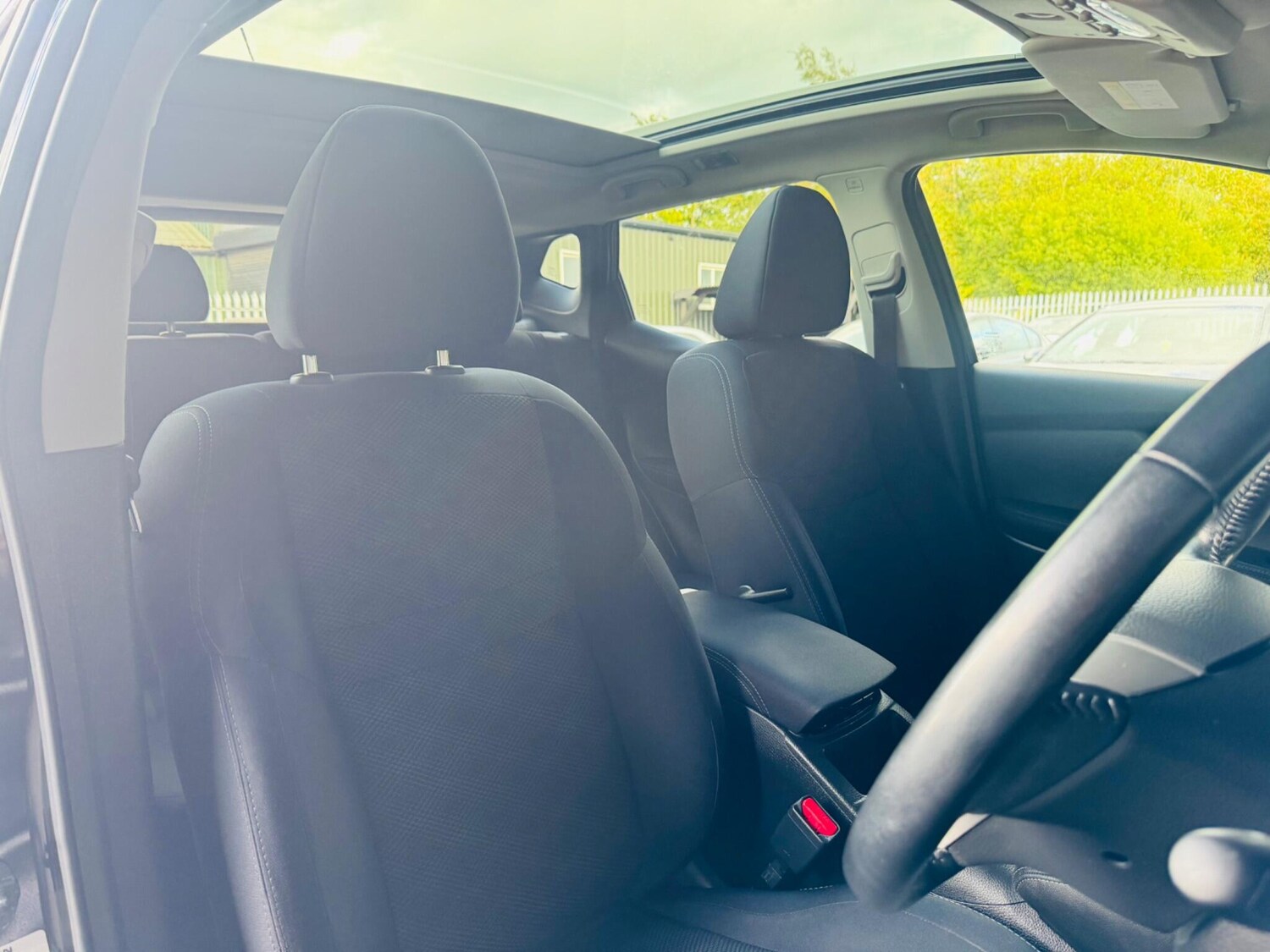 Used Nissan Qashqai 2015 for sale - 76136859: Photo 35