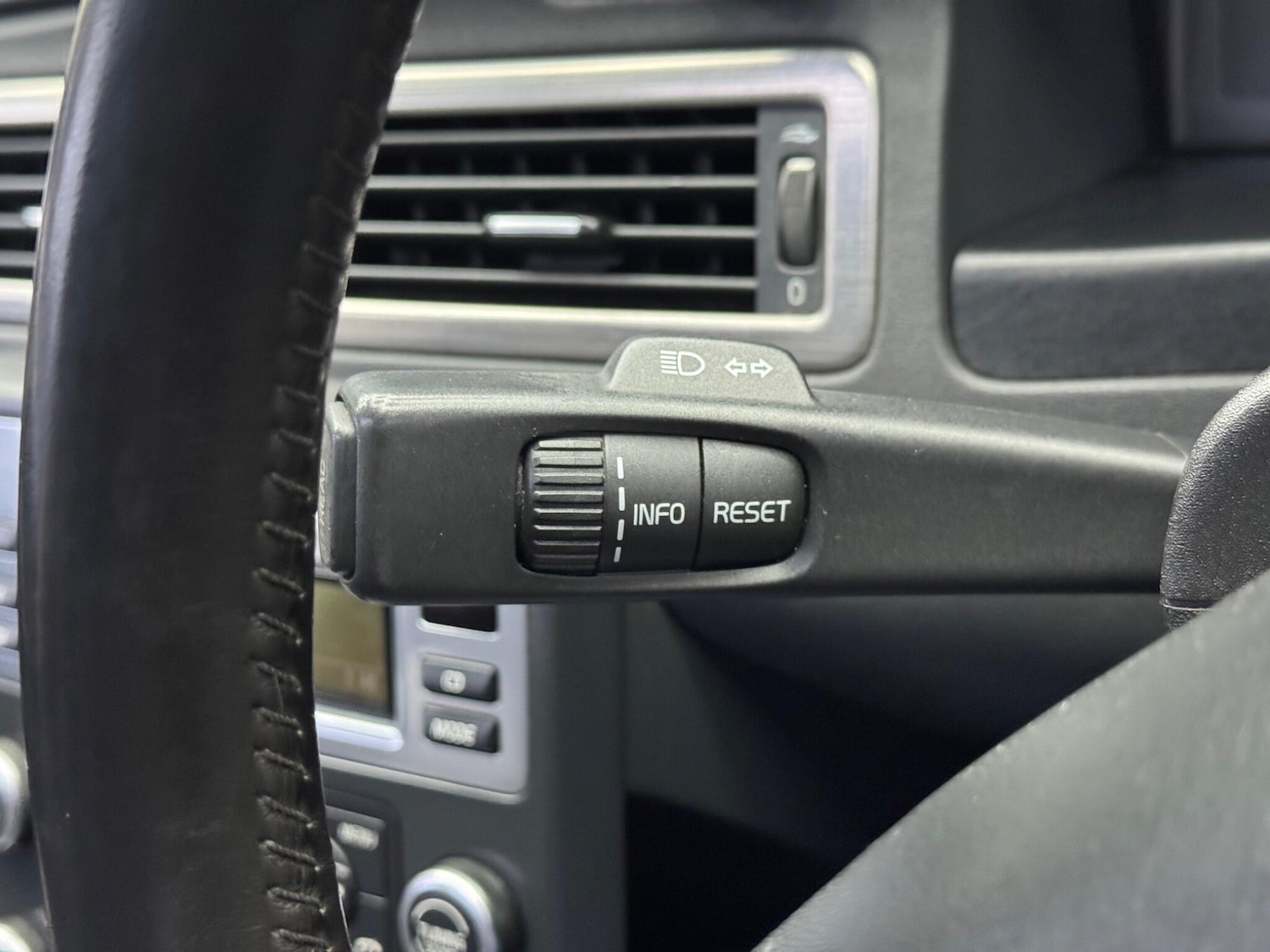 Used Volvo XC70 2008 for sale - 77400499: Photo 21