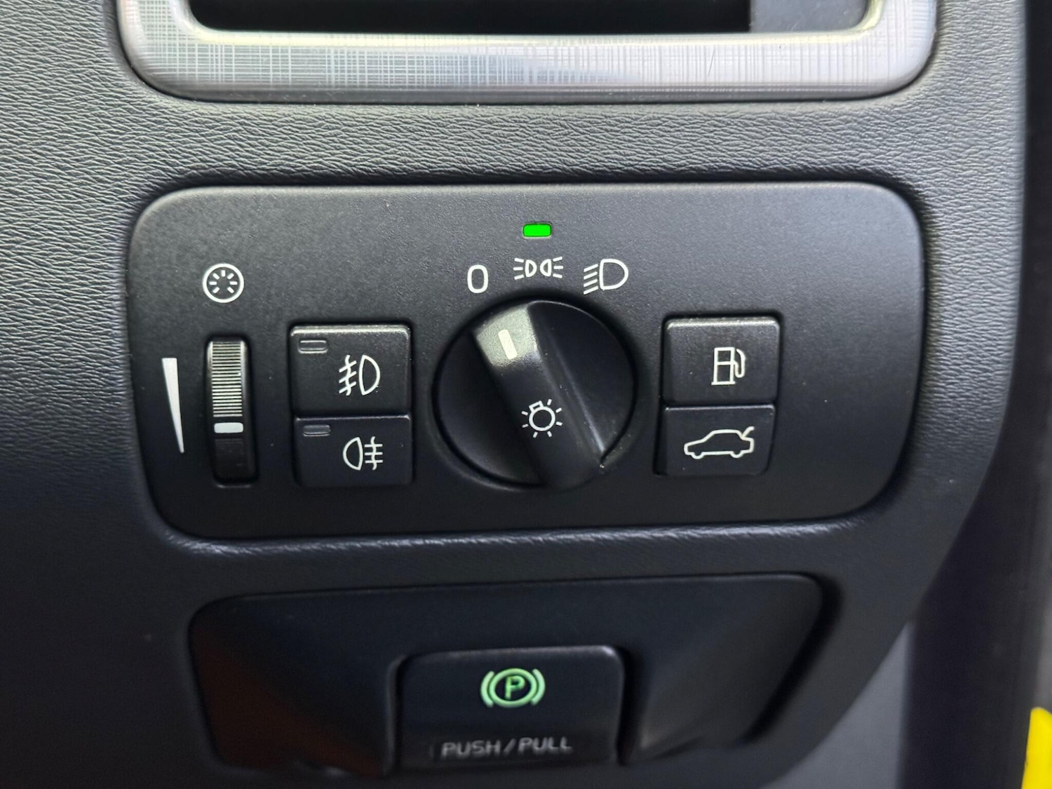 Used Volvo XC70 2008 for sale - 77400499: Photo 25