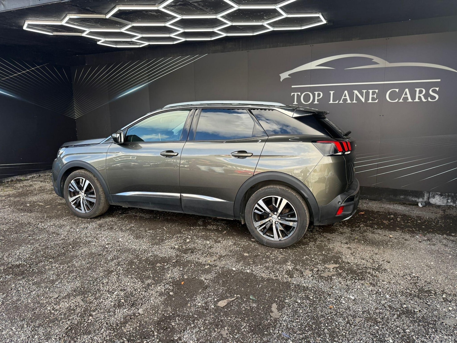 Used Peugeot 3008 2017 for sale - 77892293: Photo 12