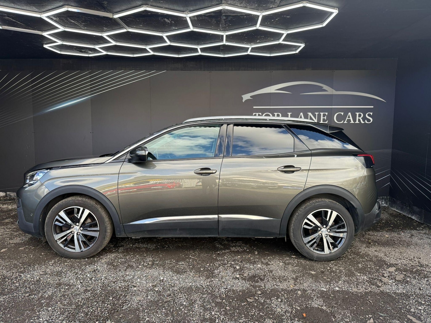 Used Peugeot 3008 2017 for sale - 77892293: Photo 14