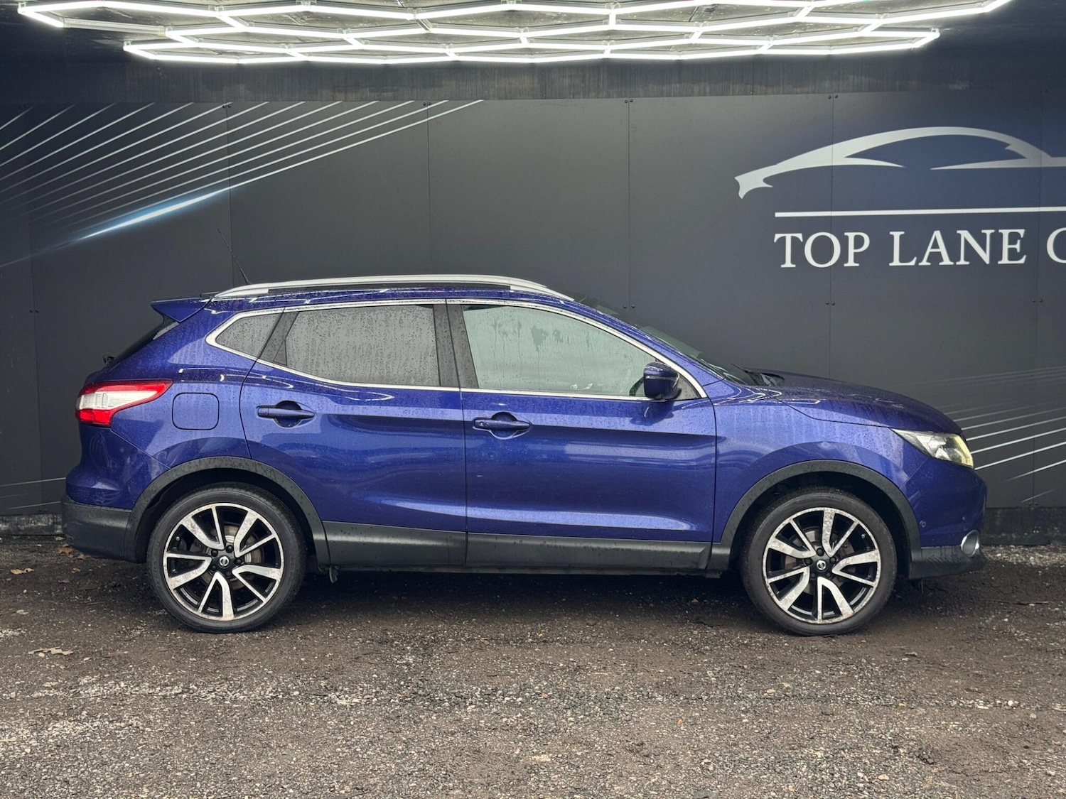 Used Nissan Qashqai 2016 for sale - 77884904: Photo 2