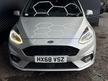 Used Ford Fiesta 2018 for sale - 79161700: Photo