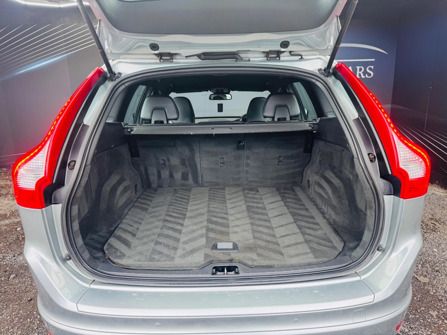 Used Volvo XC60 2014 for sale - 76952644: Photo 14