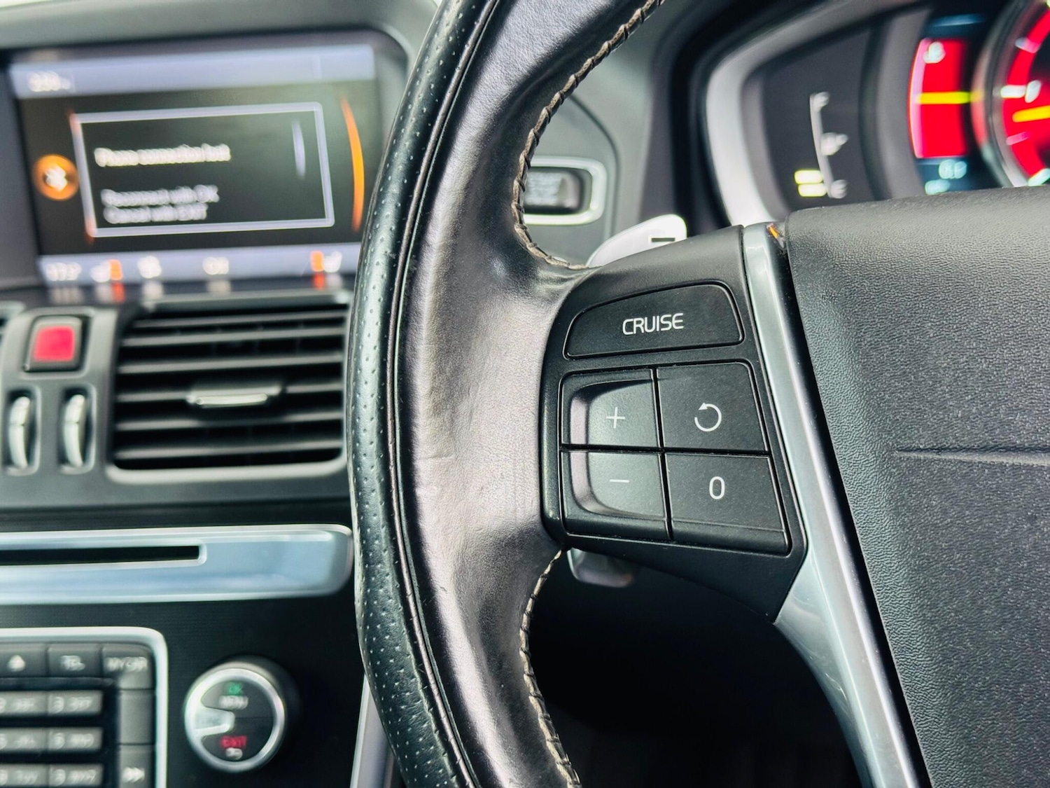 Used Volvo XC60 2014 for sale - 76952644: Photo 23