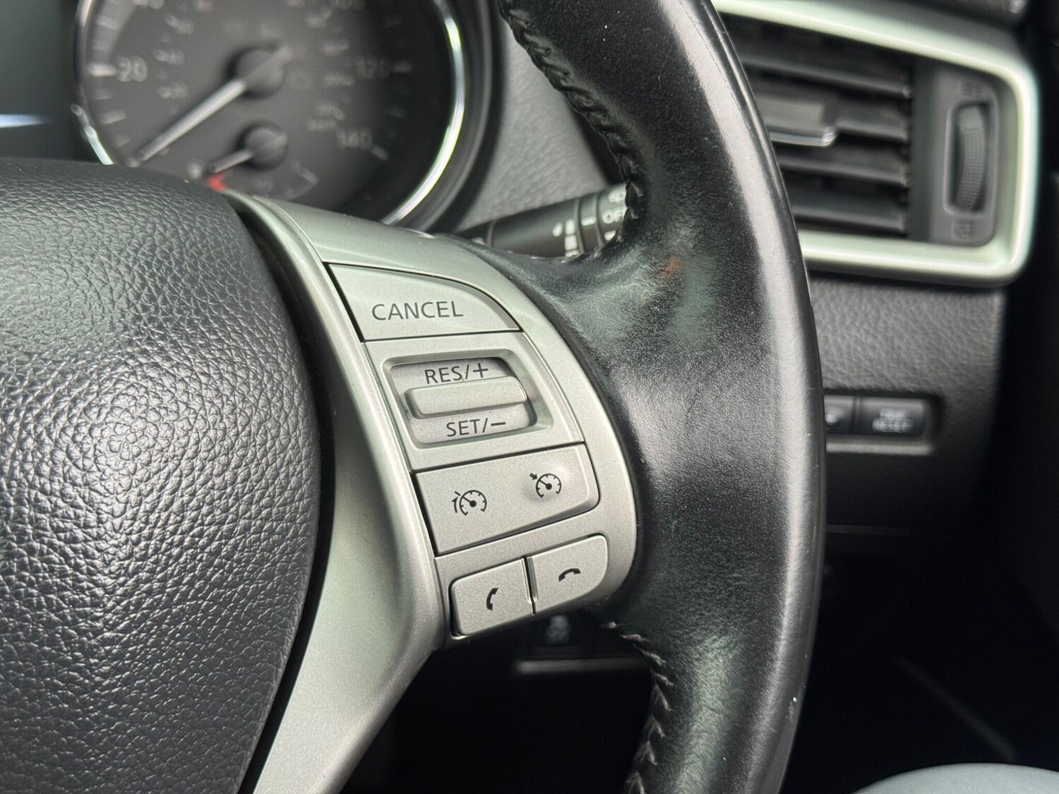 Used Nissan Qashqai 2016 for sale - 77216053: Photo 17