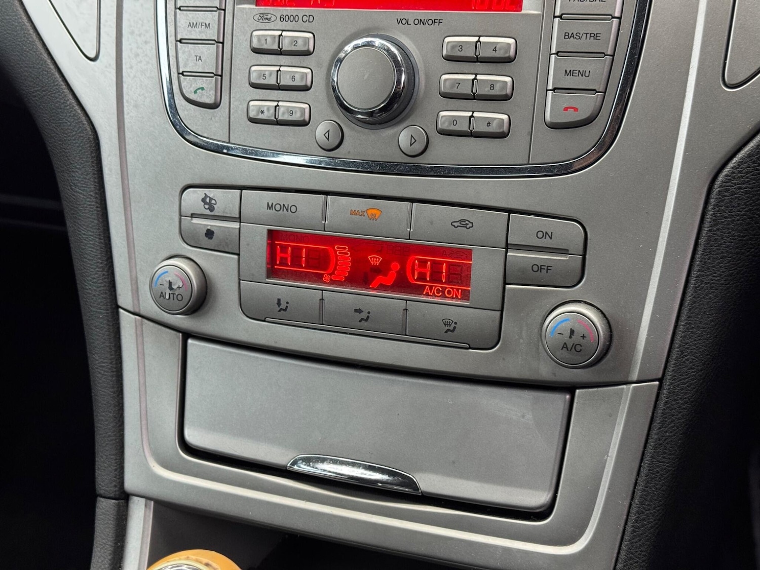 Used Ford Mondeo 2008 for sale - 76521559: Photo 26