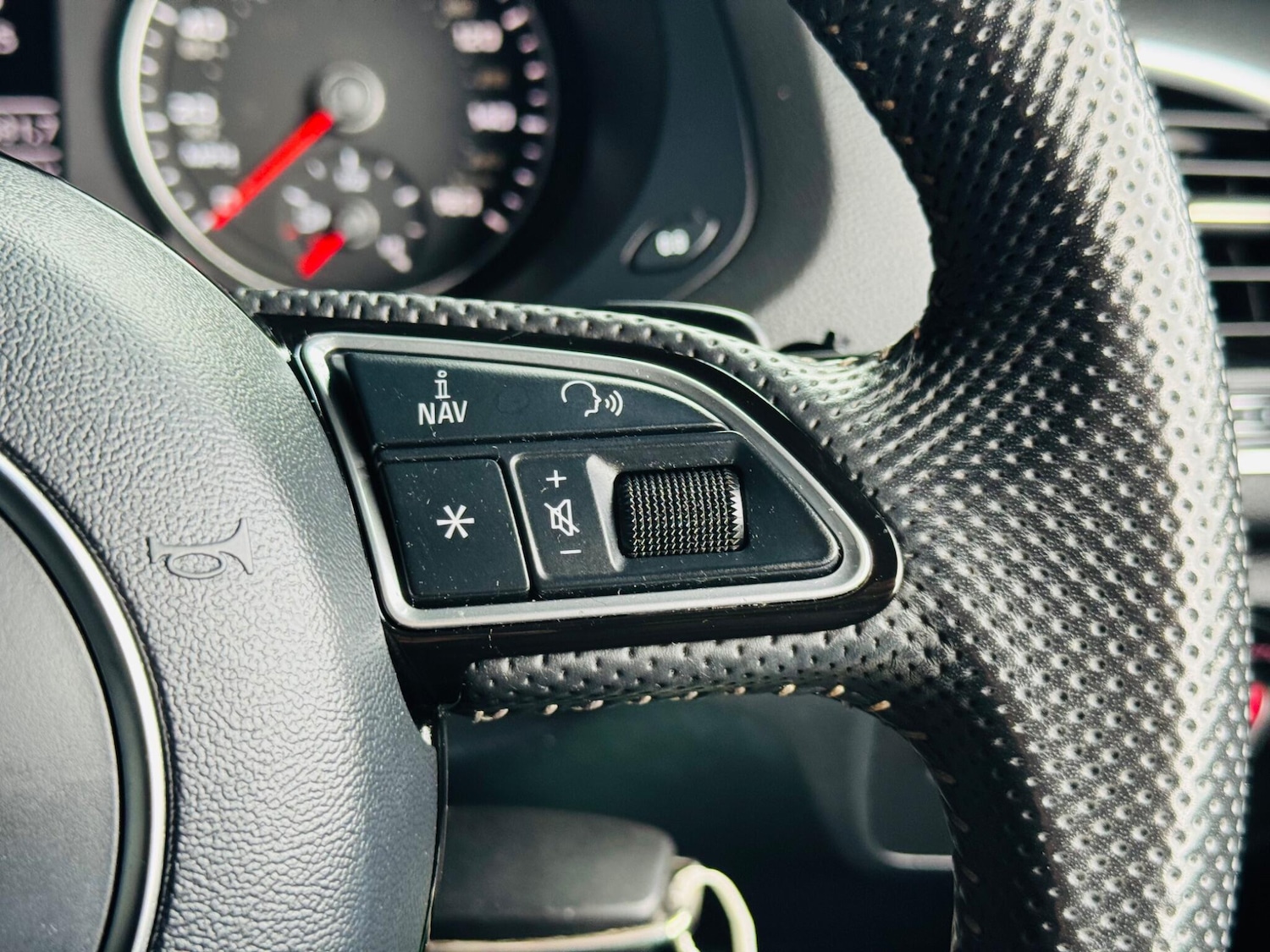 Used Audi Q3 2017 for sale - 76021004: Photo 24