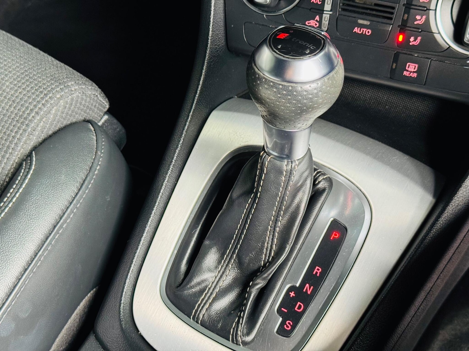 Used Audi Q3 2017 for sale - 76021004: Photo 33