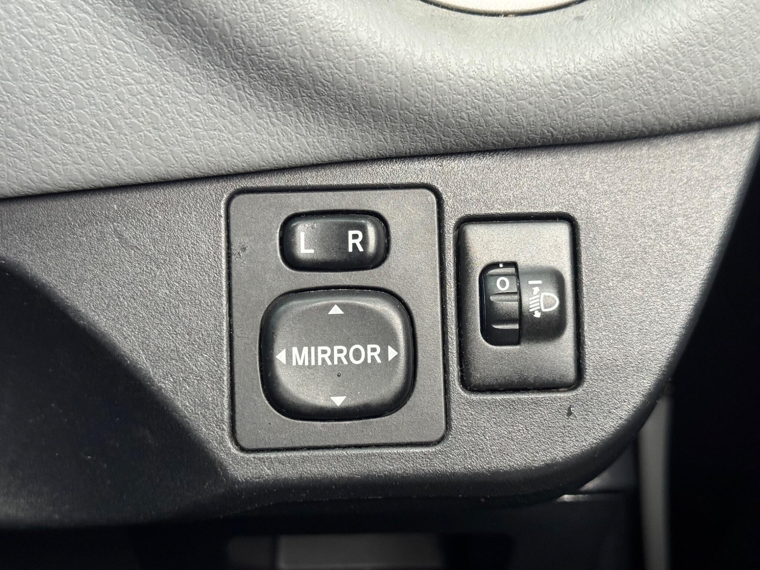 Used Toyota Yaris 2014 for sale - 77016017: Photo 30