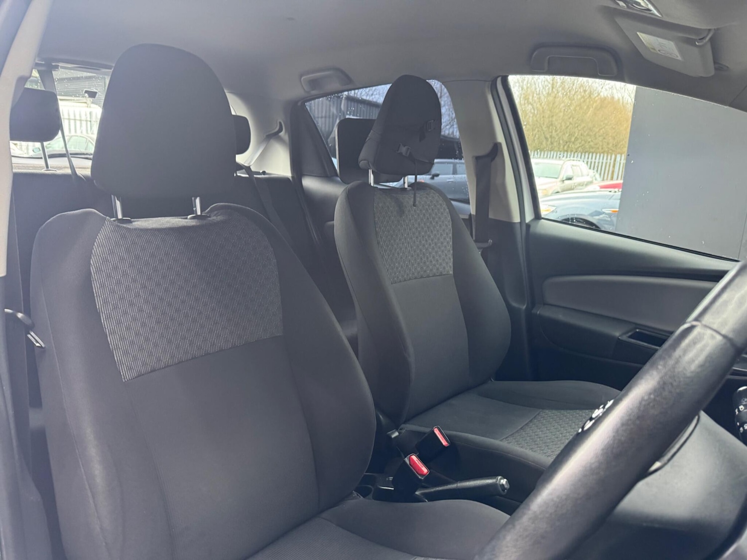 Used Toyota Yaris 2014 for sale - 77016017: Photo 31