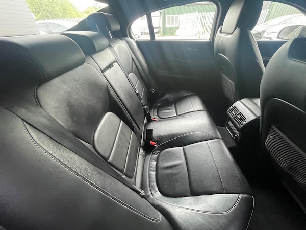 Used Jaguar XE 2017 for sale - 75543930: Photo 34