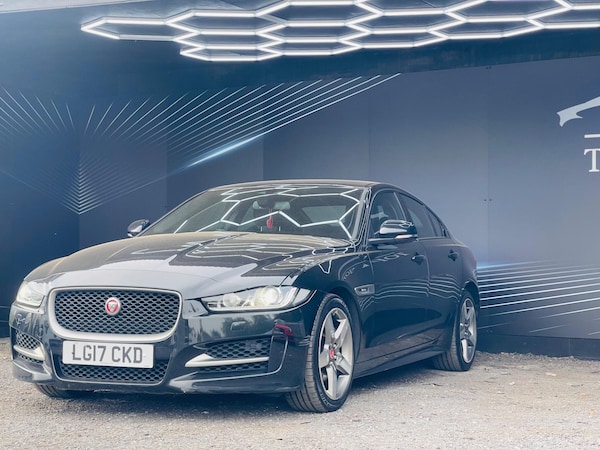 Used Jaguar XE 2017 for sale - 75543930: Photo 6