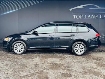 Used Volkswagen Golf 2016 for sale - 76137541: Photo