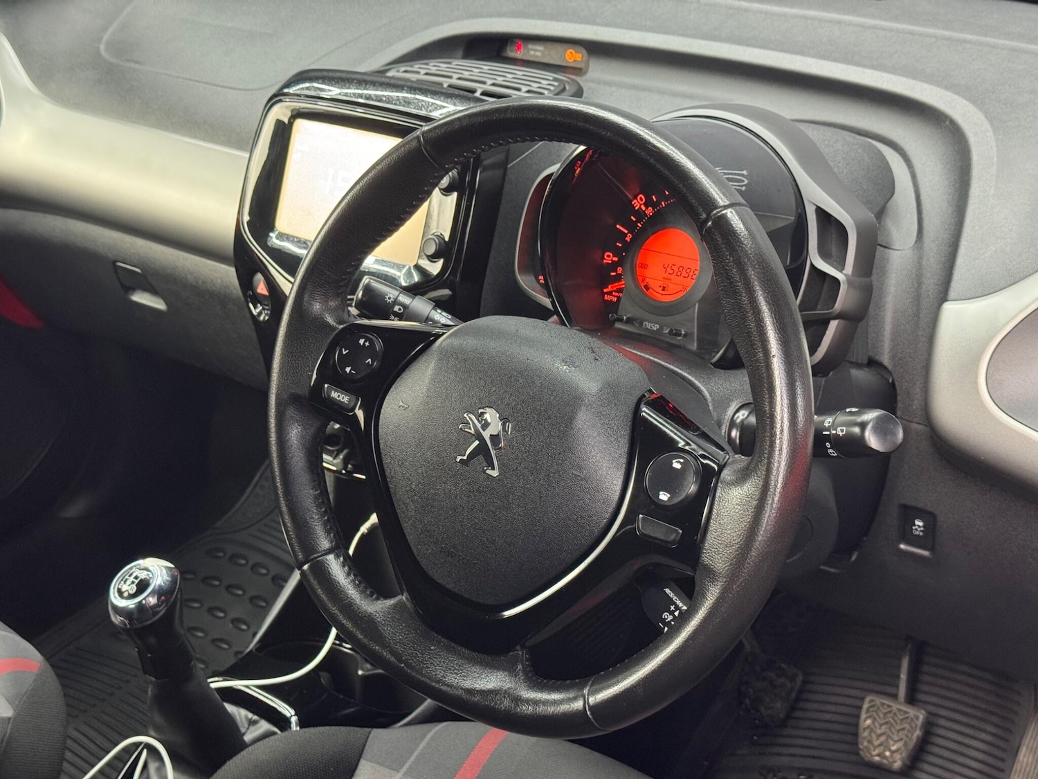 Used Peugeot 108 2015 for sale - 76573674: Photo 21