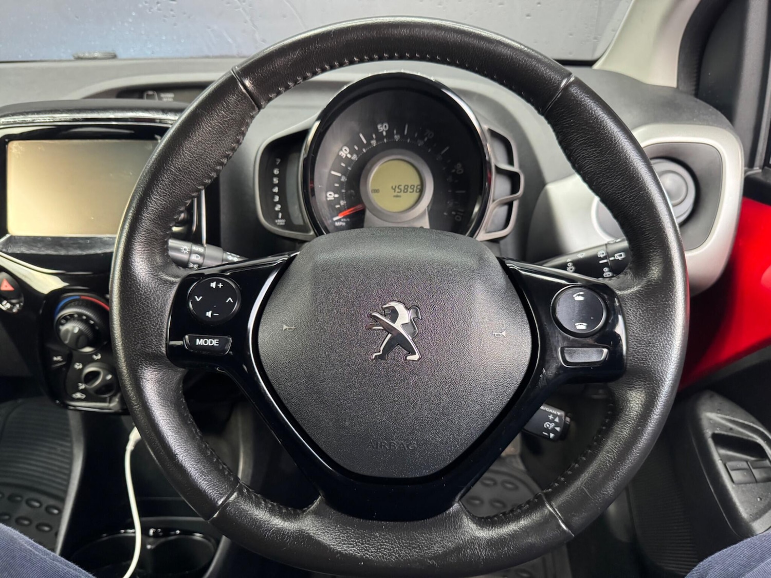 Used Peugeot 108 2015 for sale - 76573674: Photo 23