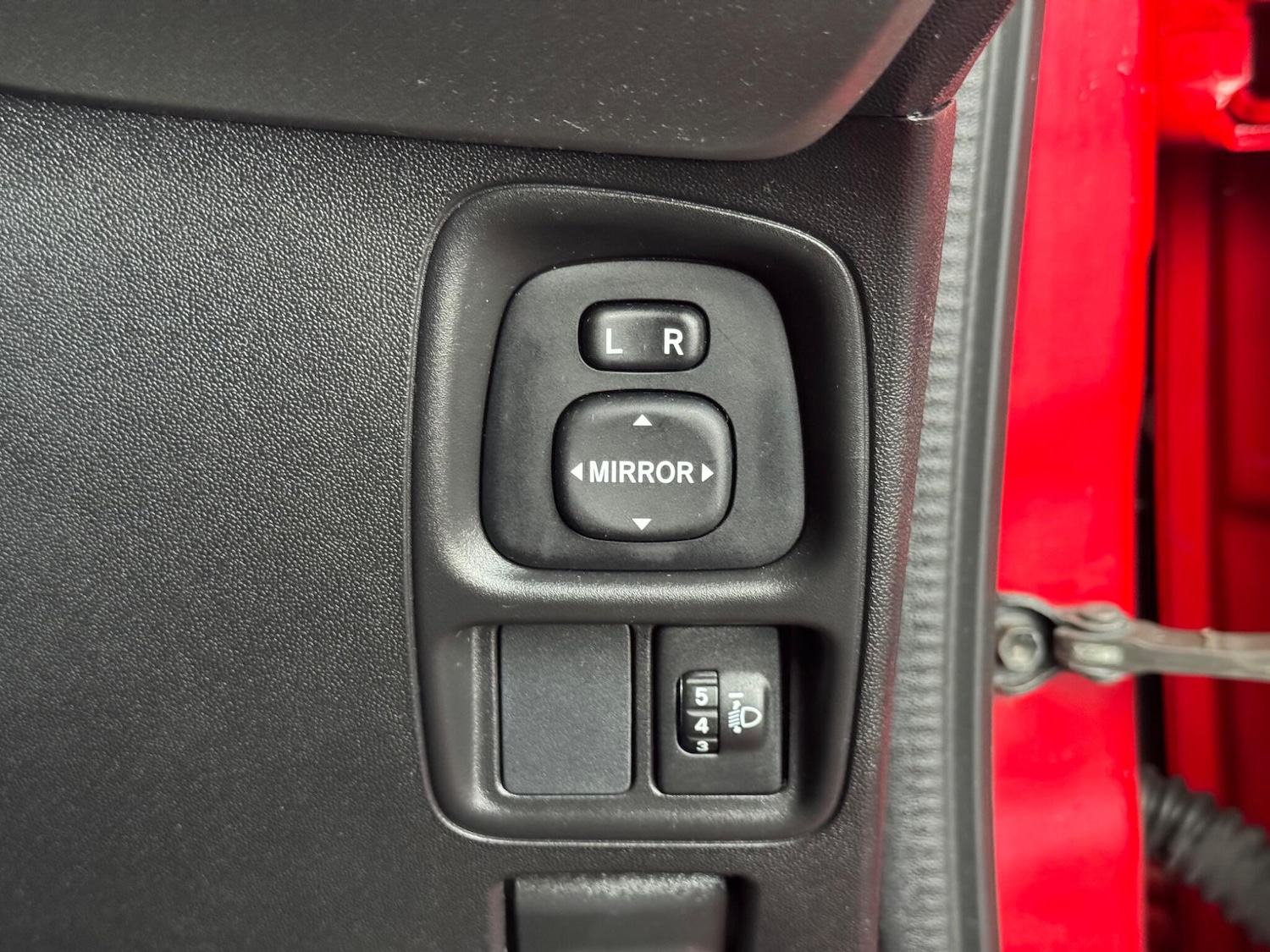 Used Peugeot 108 2015 for sale - 76573674: Photo 36