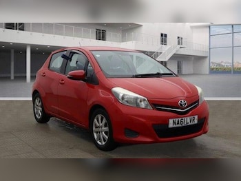 Used Toyota Yaris 2011 for sale - 76926926: Photo