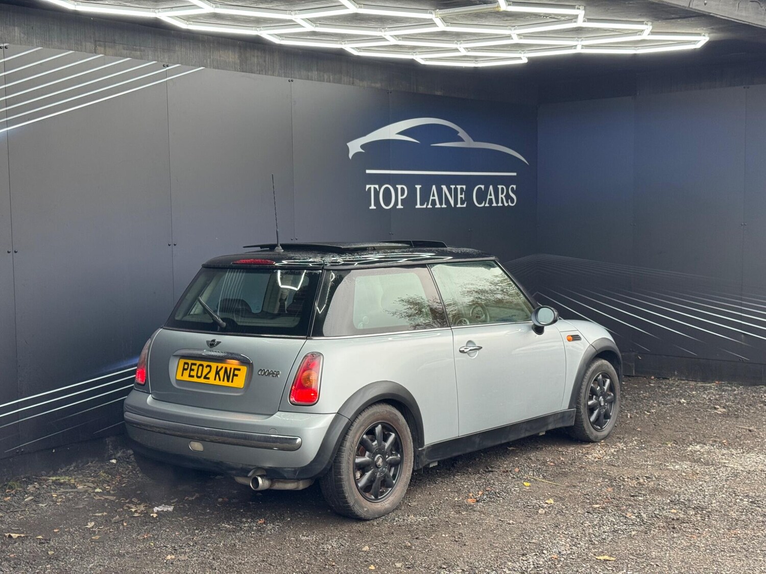 Used MINI Hatch 2002 for sale - 76408913: Photo 15