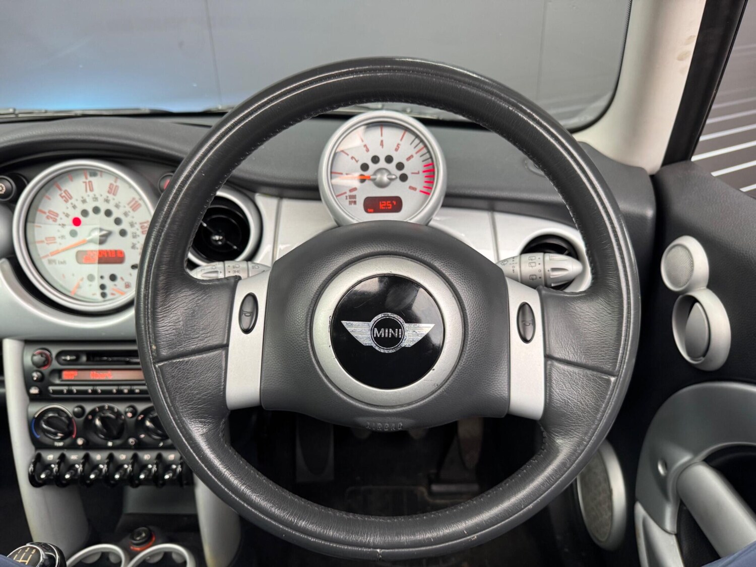 Used MINI Hatch 2002 for sale - 76408913: Photo 21