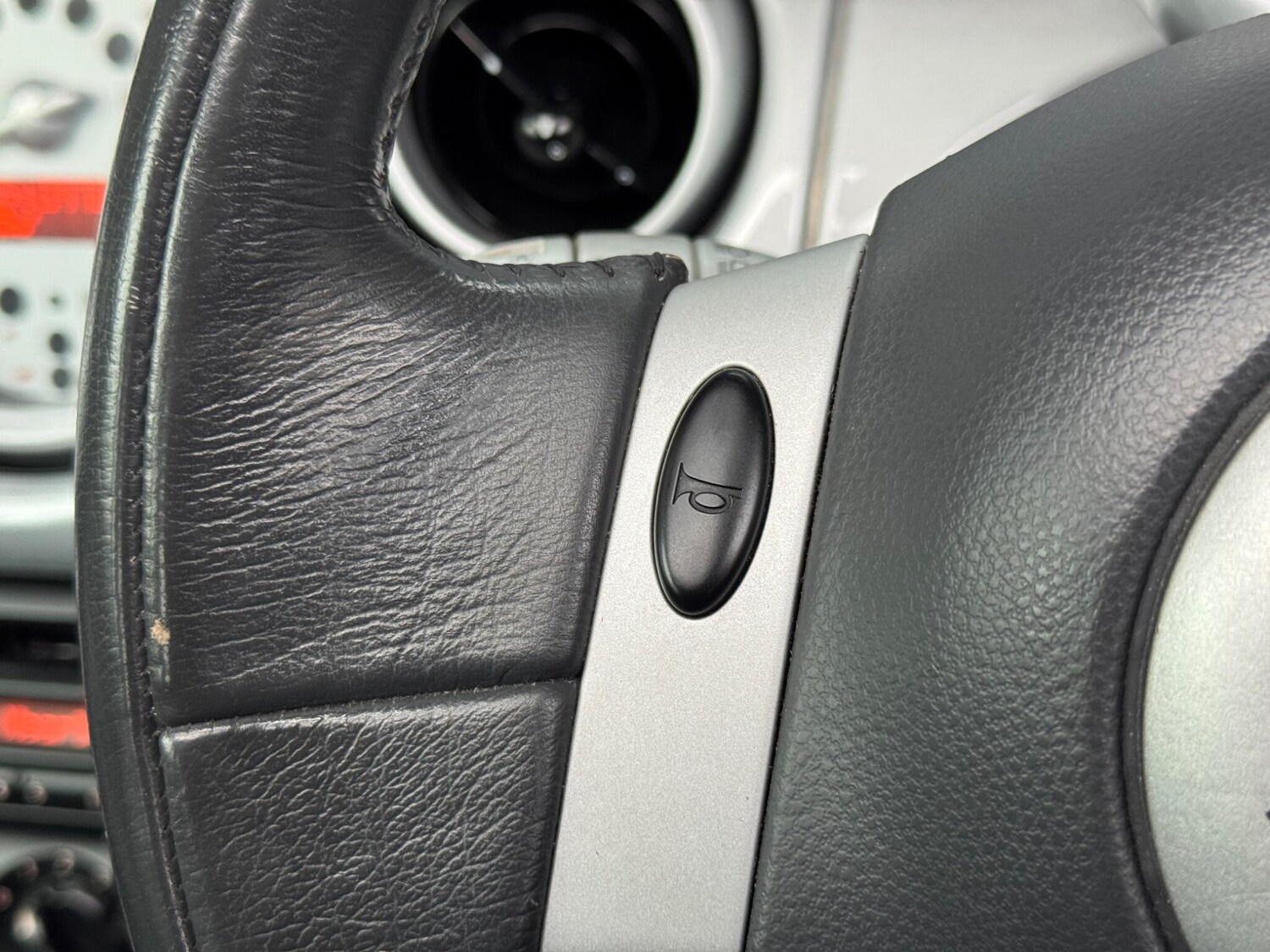 Used MINI Hatch 2002 for sale - 76408913: Photo 23