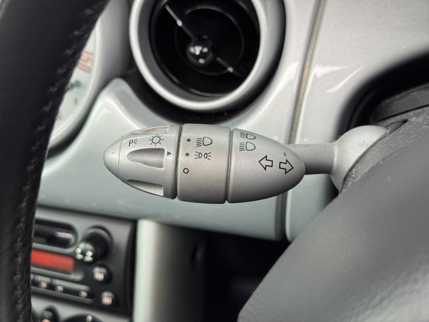 Used MINI Hatch 2002 for sale - 76408913: Photo 24